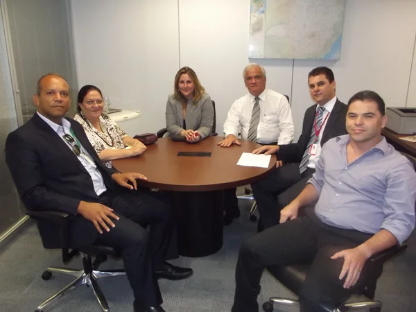 Reunião acertou parceria para a liberação de escrituras dos mutuários da Cohab