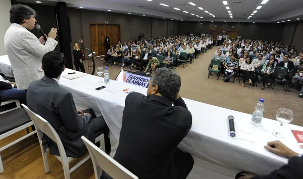 O secretário de Estado de Saúde, Antônio Jorge de Souza Marques, ressaltou a importância do modelo organizado em rede