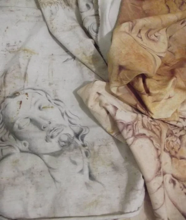 A série "Detalhes" traz pinturas e desenhos da artista Rose Veiga