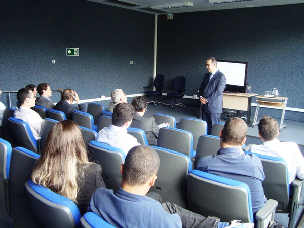 Narcio Rodrigues durante encontro com a direção e empresários instalados no BH-Tec