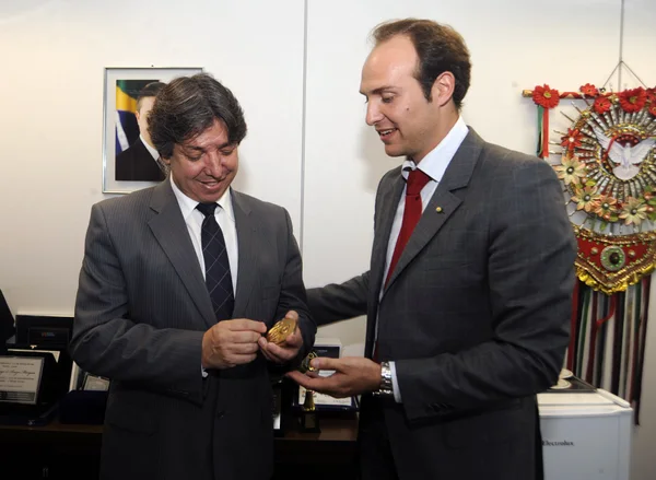 A homenagem é destinada para as melhores parcerias feitas pelos hospitais da França