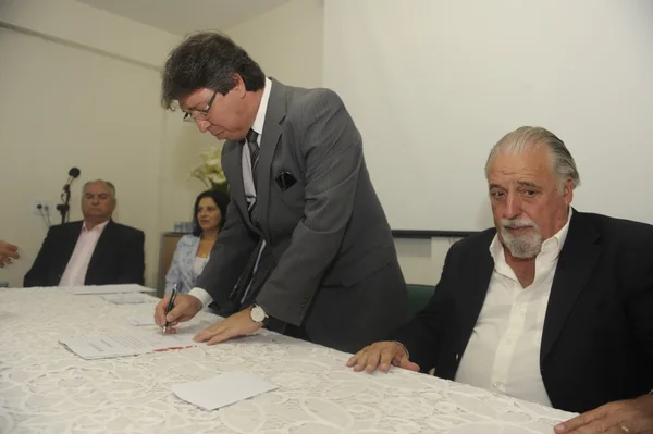 Antônio Jorge ainda anunciou que o governo está disposto a apoiar e financiar o Centro de Hemodiálise em Andradas