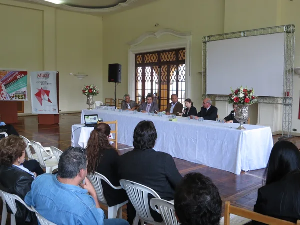 Eliane Parreiras explicou detalhes do Sistema Estadual de Cultura para artistas e empresários locais