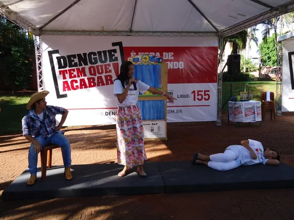 Combate à dengue foi tema de teatro na cidade de Pirajuba