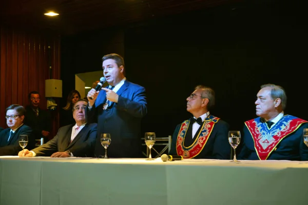 Governador e o vice-governador receberam a comenda de Reconhecimento Maçônico