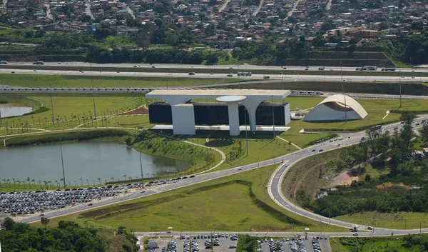Cidade Administrativa economiza 23,6% do consumo de água em um período de seis meses