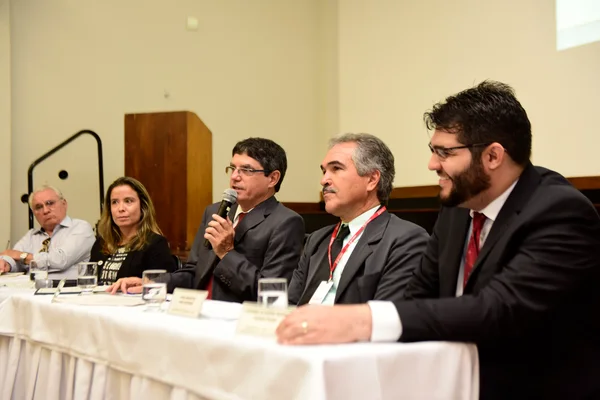 Secretário destacou a retomada do processo de compra pelos municípios e o investimento na estrutura da rede física