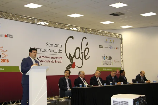 “Os resultados desse encontro, mais especificamente durante a SIC 2016, geram o desenvolvimento do setor", disse o secretário João Cruz