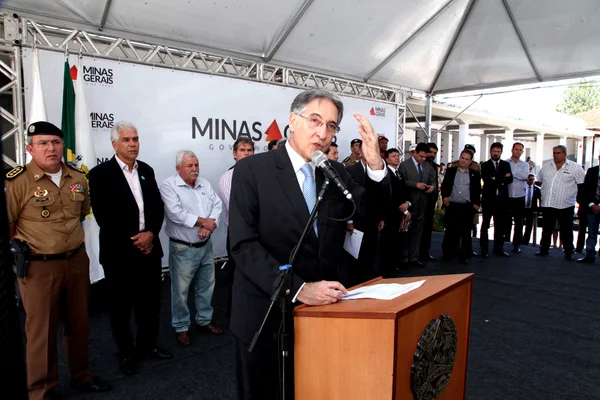 Governador Fernando Pimentel durante a entrega de viaturas em Uberaba