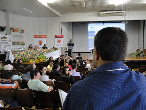 Etapa de Governador Valadares do Circuito Alimentação reuniu representantes de 40 municípios