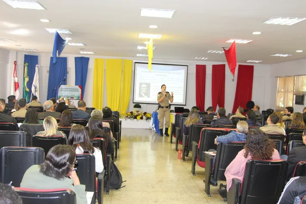 Meta do Estado, via Sesp, é realizar encontros em todas as regiões do estado e capacitar até 1.800 pessoas nos próximos meses