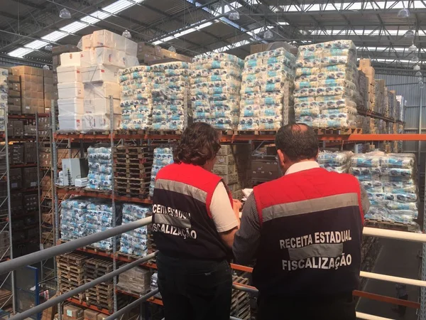 Os documentos apreendidos, assim como o banco de dados copiados dos computadores das empresas, serão periciados