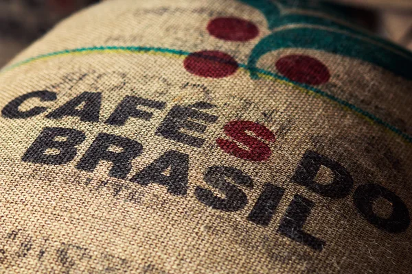 O volume de café comercializado foi de 12,7 milhões de sacas