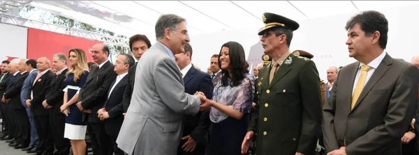 A diversidade na lista de homenageados revela o espírito democrático e de diálogo do governo