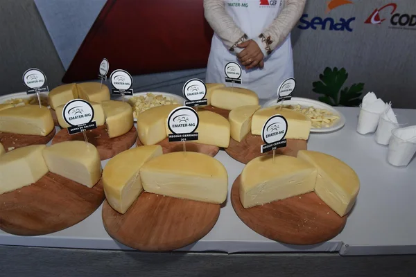 O Queijo Minas Artesanal recebe incentivos do Governo do Estado, é patrimônio nacional e tem reconhecimento internacional