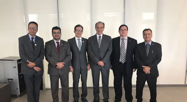 O advogado-geral do Estado, Onofre Batista (segundo da dir. para esq.), durante o Encontro Técnico em Belo Horizonte