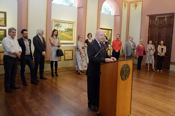 Solenidade de reabertura da Sala das Sessões foi conduzida pelo secretário de Estado de Cultura, Angelo Oswaldo
