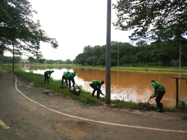 Quatorze detentos já passaram pelo projeto e ajudaram a transformar as áreas de lazer do município