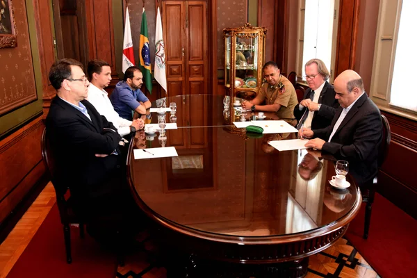 Doação foi oficializada, nesta quinta-feira (5/7), no Palácio da Liberdade, em Belo Horizonte