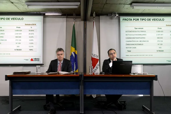 Além do IPVA, o contribuinte deve ficar atento ao vencimento da Taxa de Renovação do Licenciamento Anual de Veículo