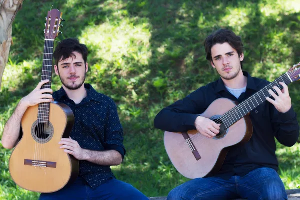 Temporada de recitais apresentará 37 estudantes de música mineiros, entre os artistas estão o "Duo Zaluar"