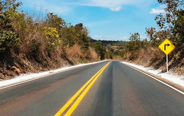 Rodovias do Alto Paranaíba ganham 750 novas placas de sinalização