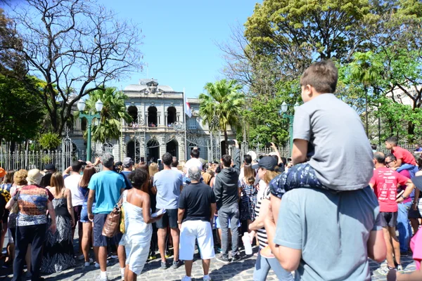 População pode acompanhar a solenidade da entrada do Palácio da Liberdade