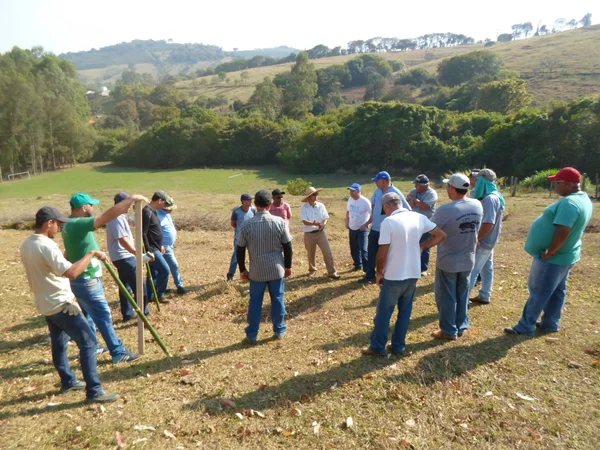 Programa executa ações de proteção e preservação ambiental, com objetivo de proteger e recuperar microbacias hidrográficas e áreas de recarga de aquíferos
