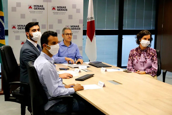 Romeu Zema assina acordo com a ALMG para levar teleaulas da rede estadual a cerca de mais 80 municípios