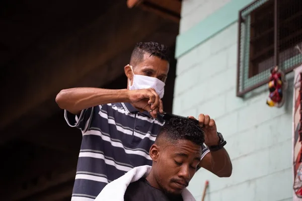 Programa de Inclusão Social permite recomeço para quem já cumpriu pena no sistema prisional