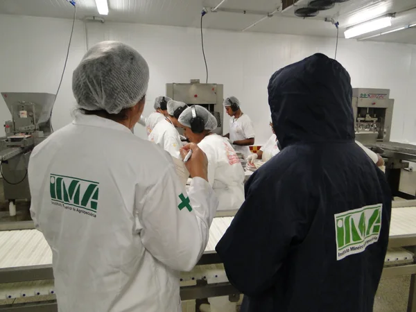 O trabalho dos fiscais do IMA contribui para evitar o desabastecimento à população