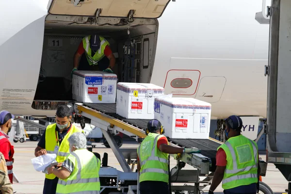 O carregamento chegou às 8h40, no Aeroporto Internacional de Belo Horizonte, em Confins