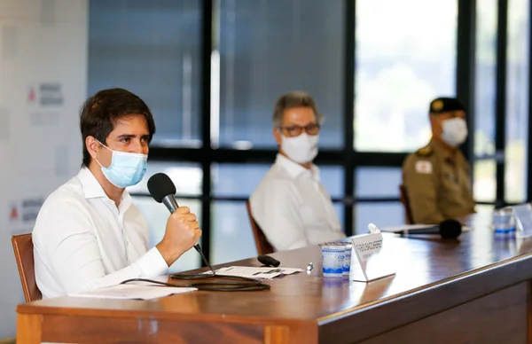 O secretário de Saúde pontuou que o Estado tem se antecipado e adquirido insumos necessários para o atendimento hospitalar nas regiões mineiras