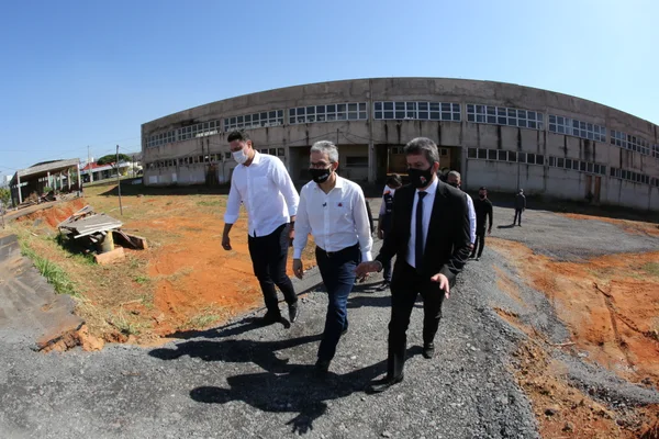 Governador ressaltou a importância do recomeço das obras para os mineiros