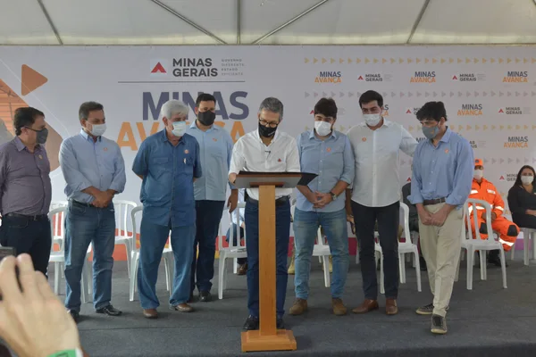 Governo de Minas anuncia pacote de obras para estradas do Triângulo Mineiro