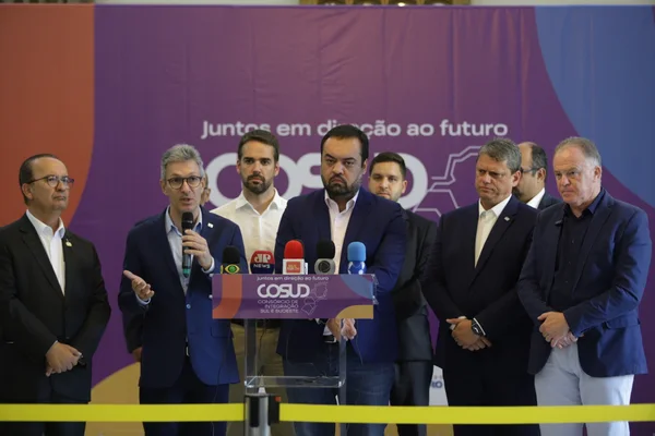 Trilhas de Futuro é destaque de Minas Gerais no segundo dia do encontro de governadores do Sul e Sudeste