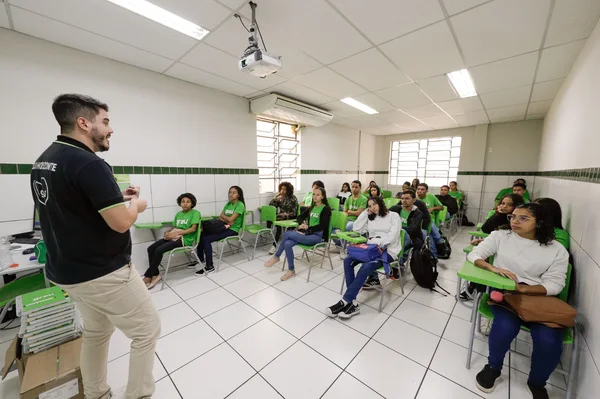 Aulas inaugurais da 3ª edição do Trilhas de Futuro começam a partir desta terça-feira (2/5) em diversas instituições de Minas