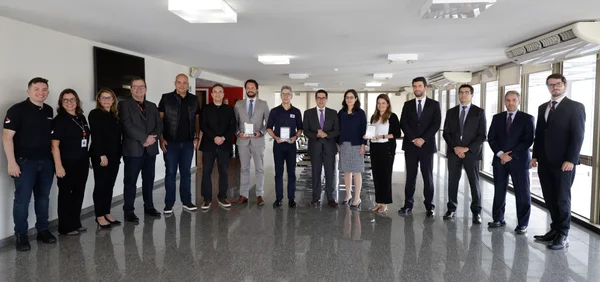 Governador e presidente do BDMG comemoram desembolso de 100 milhões de euros a projetos sustentáveis com recursos do BEI