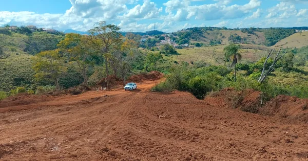 Governo de Minas firma convênio para viabilizar melhorias em rodovias na região do Serro