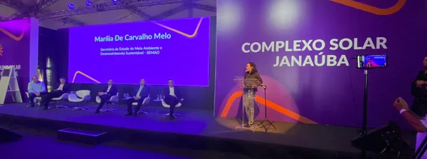 Minas inaugura maior parque de energia solar do Brasil, em Janaúba, no Norte do Estado