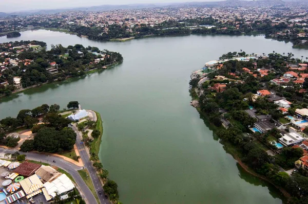 Copasa cobra ação de prefeituras para garantir limpeza da Lagoa da Pampulha em três anos