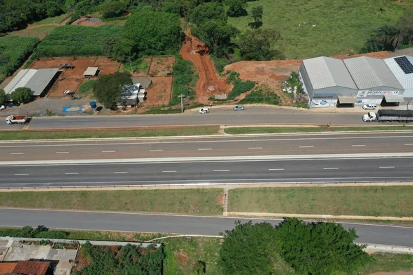 Avanço de obras na PPP da rodovia MG-050 amplia segurança e conforto dos usuários