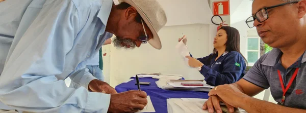Governo de Minas entrega 198 títulos de propriedade rural no Norte do estado  