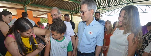 Governo de Minas fortalece multivacinação com ação estratégica além dos muros das unidades de saúde