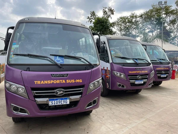 Governo de Minas entrega 17 micro-ônibus para frota do Transporta SUS no Médio Paraopeba