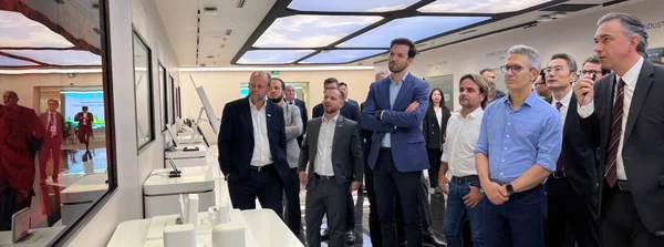 Governo de Minas fecha parceria com Huawei para treinamento tecnológico de 70 mil professores da rede estadual