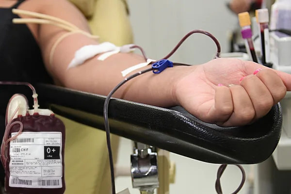 Hemominas convoca população a doar sangue antes da folia de Carnaval