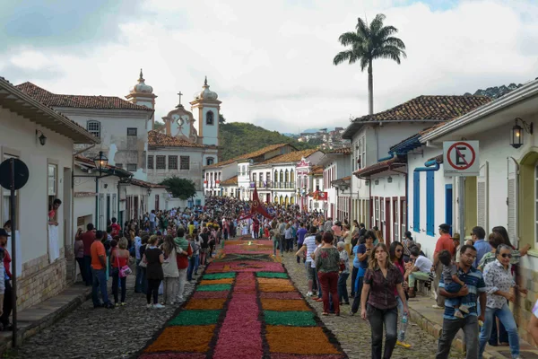 Rotas da fé impulsionam o turismo em Minas Gerais e oferecem opções diversas aos viajantes