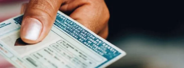 Governo simplifica serviço e 83% dos mineiros renovam CNH na modalidade digital