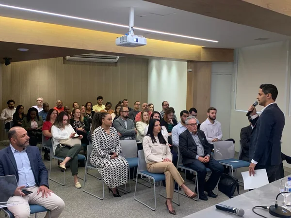 Reunião técnica discute aplicação de seguro em concessões e obras públicas em Minas Gerais